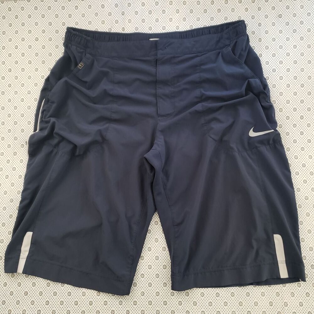 Nike Dri-FIT Men's Size XL Navy Blue Tennis Court Athletic Shorts Missing Button